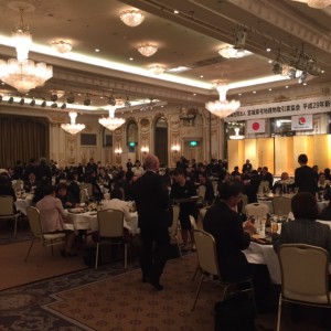 宮城県宅建協会新年会会場全体です。
