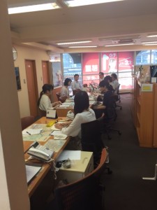 宅地建物取引士勉強会の様子です。