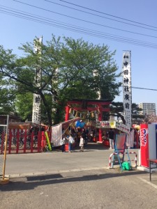 中田神社正面鳥居です