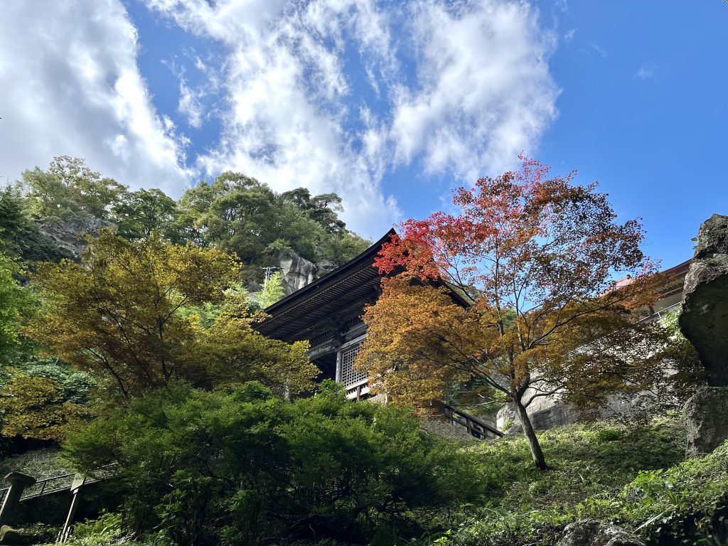 ②